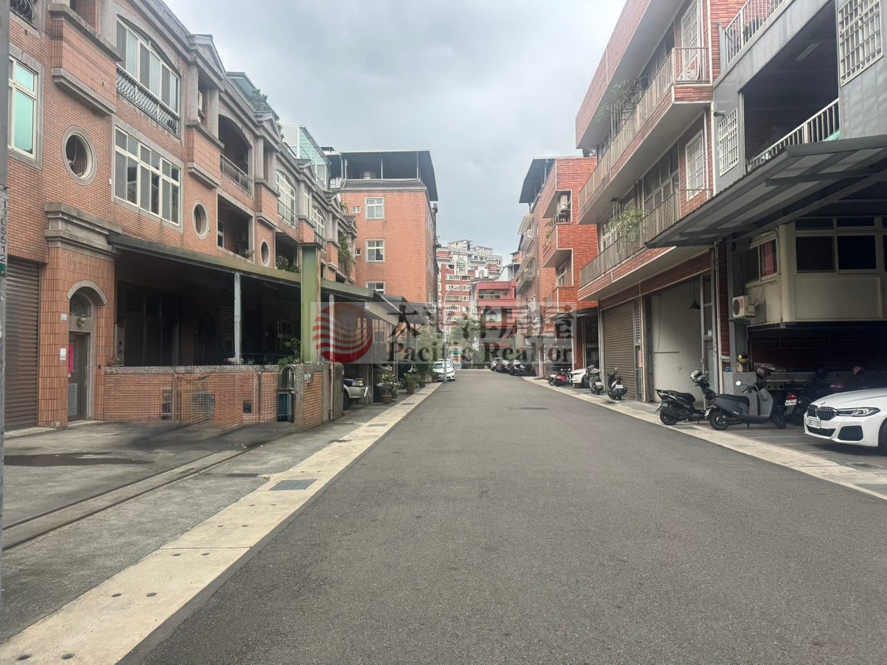 南崁稀有面寬透天廠房