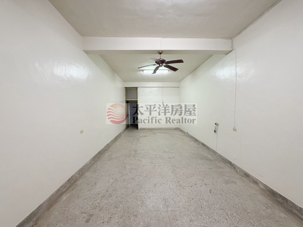 自強市場臨路透天