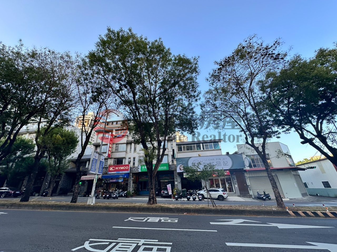 福科路震後臨路透店D