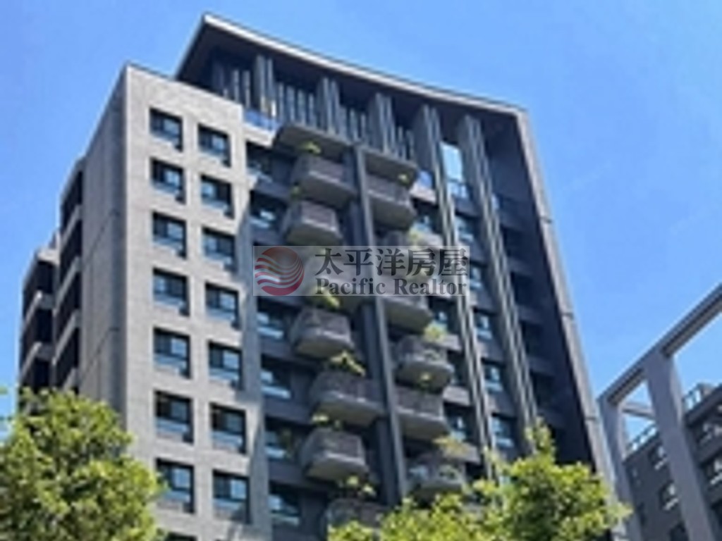 北屯機捷全新交屋兩房兩衛+車