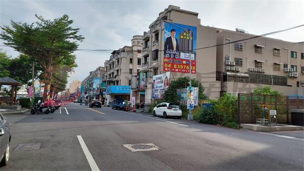 轉運站旁店面建地