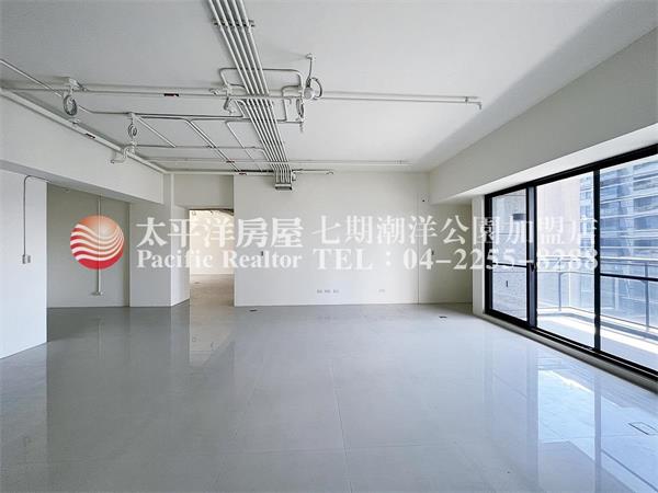府會園道SRC【惠宇天青】成名代表作，無
