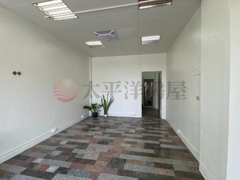 平實轉運站芳鄰黃金店面