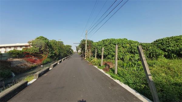 大村中正西路旁田地