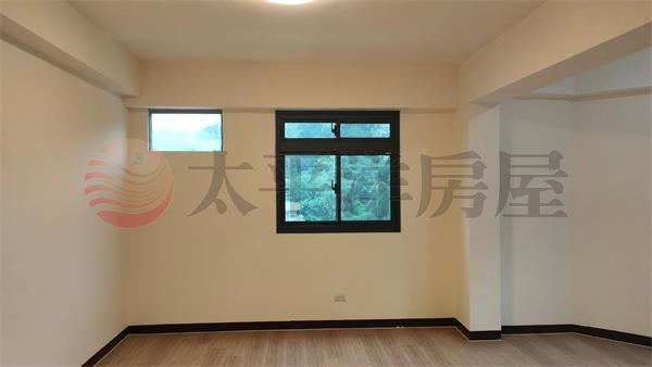 東明名人電梯大三房