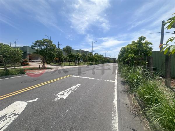 龜山南林路都內建地