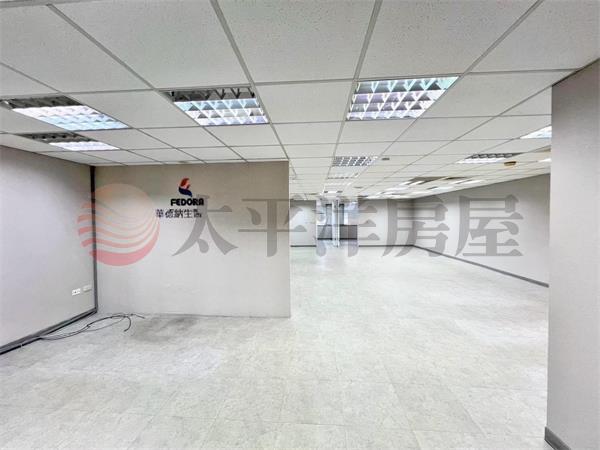 西區超大商辦含雙主管室