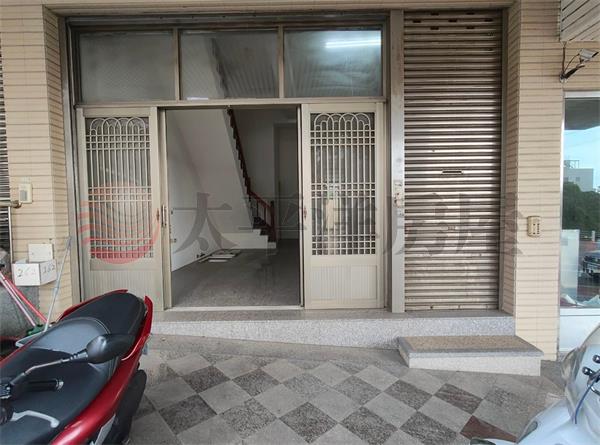 近藍線BRT店面