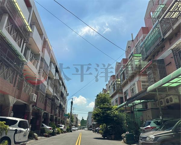 和美近星巴克騎樓透天