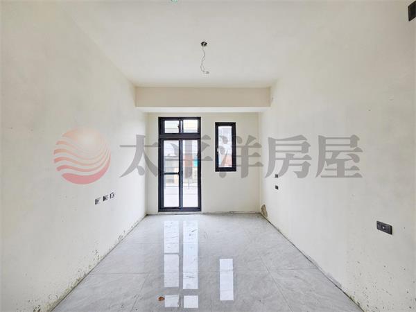 溪湖燦坤商圈電梯金店面