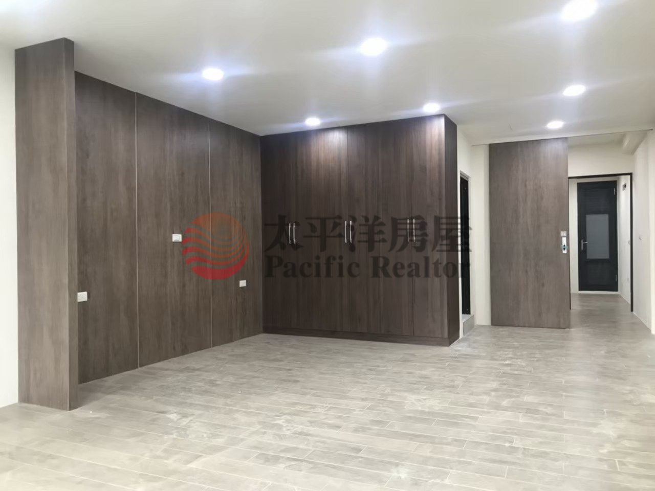 員林至善人文金店面