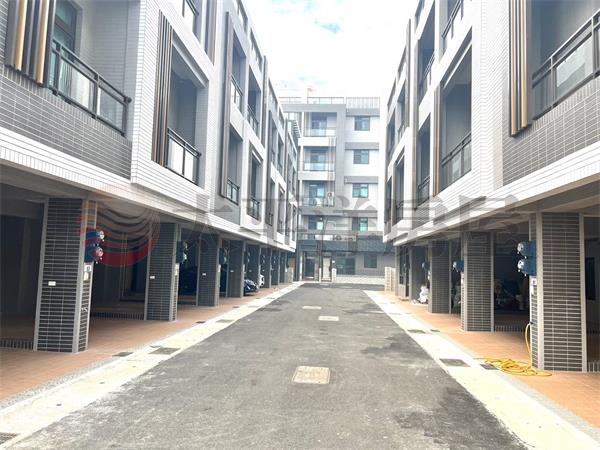 楊湖路新成屋2房+車位