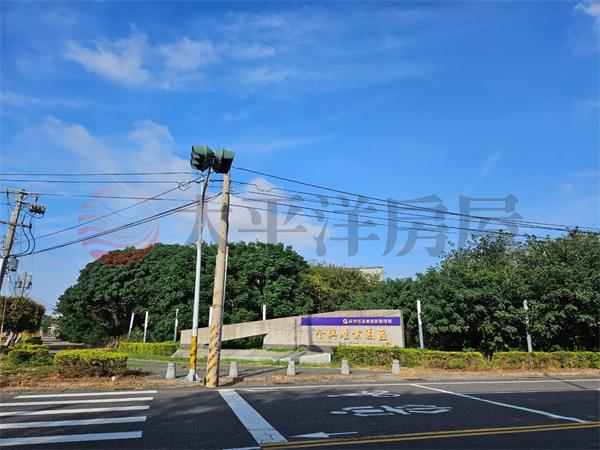 近美港公路建地
