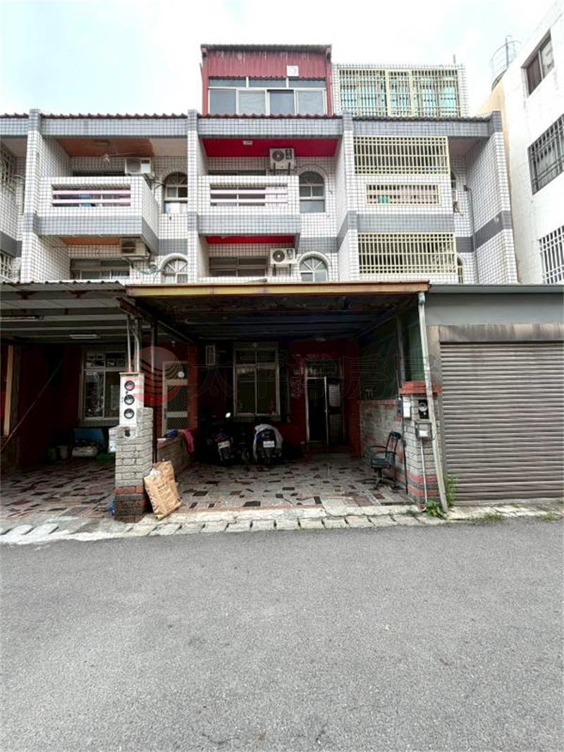 <專任>近溪湖大地坪車庫別墅