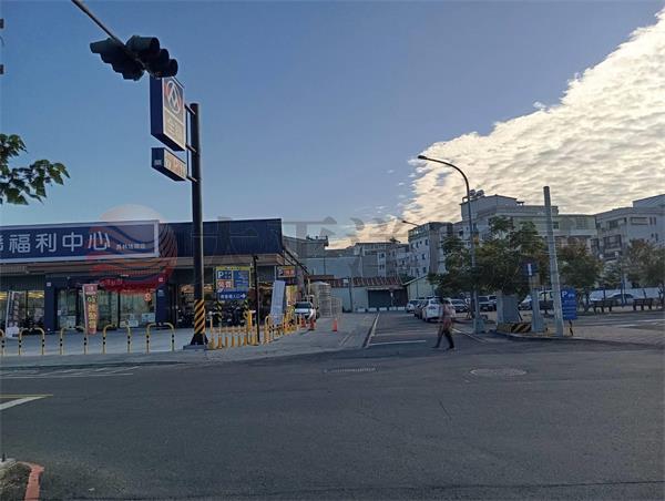 育英路全聯旁乙工建地