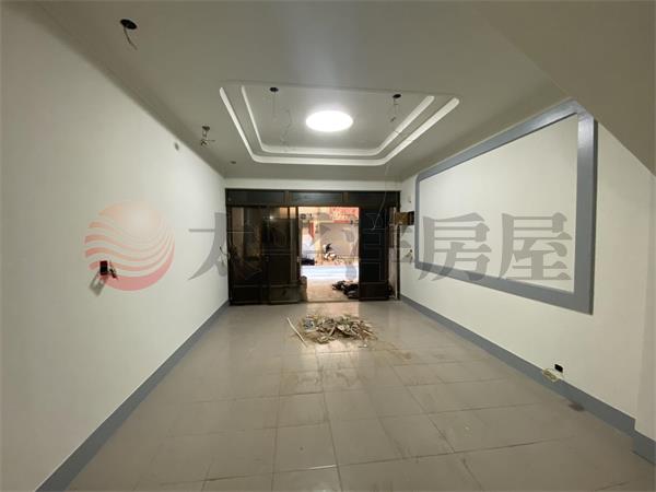 大村中山路旁精美透天