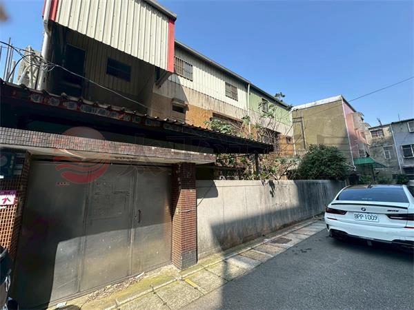 內壢交流道大地坪透天