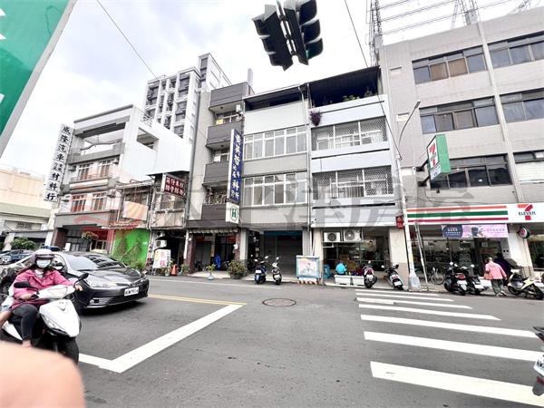 豐原鬧區12米路騎樓金店面