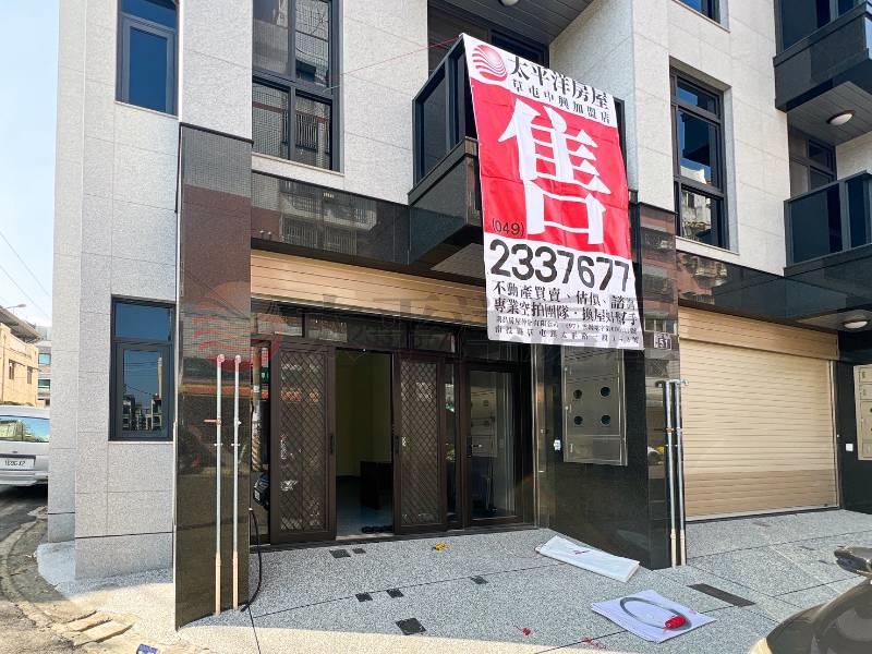 曜馬和居黃金電梯邊間店住