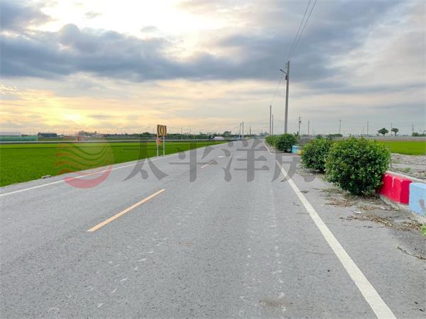 埤頭溪林路旁美田
