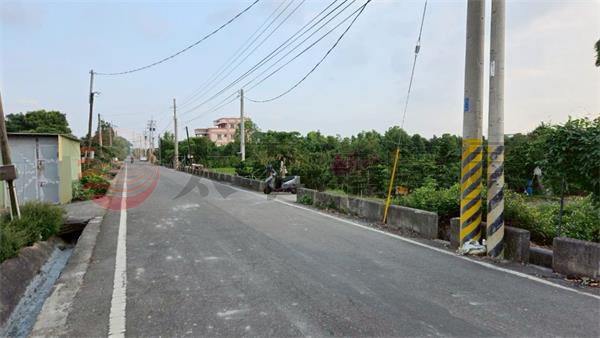 田尾新民路旁獨筆農地