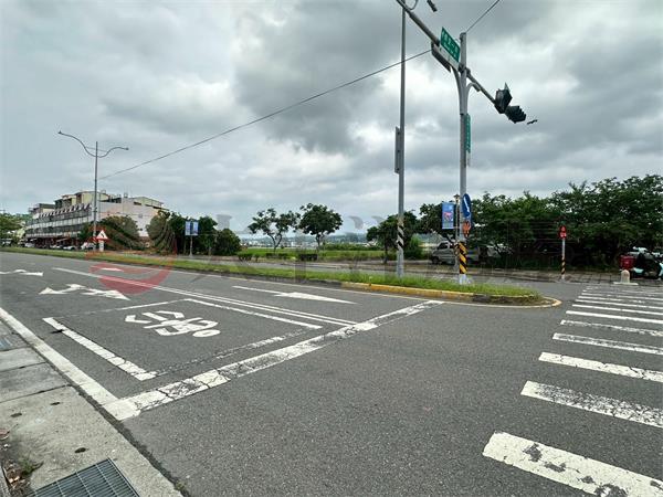 正員林大道大面寬農地