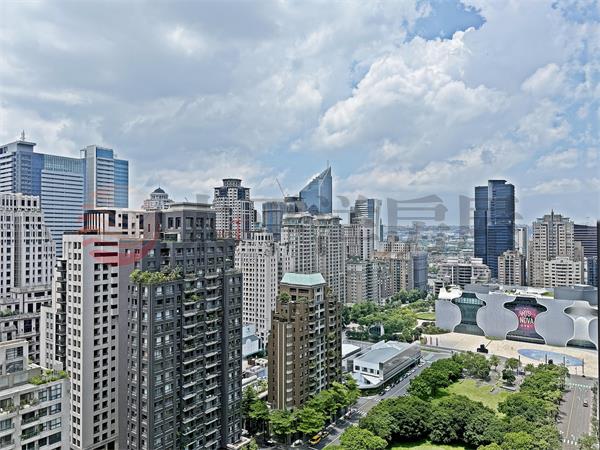 割愛賠售【山之道】夏綠地公園首排高樓層朝