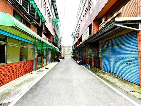 觀音近好市多美裝透天1-4樓