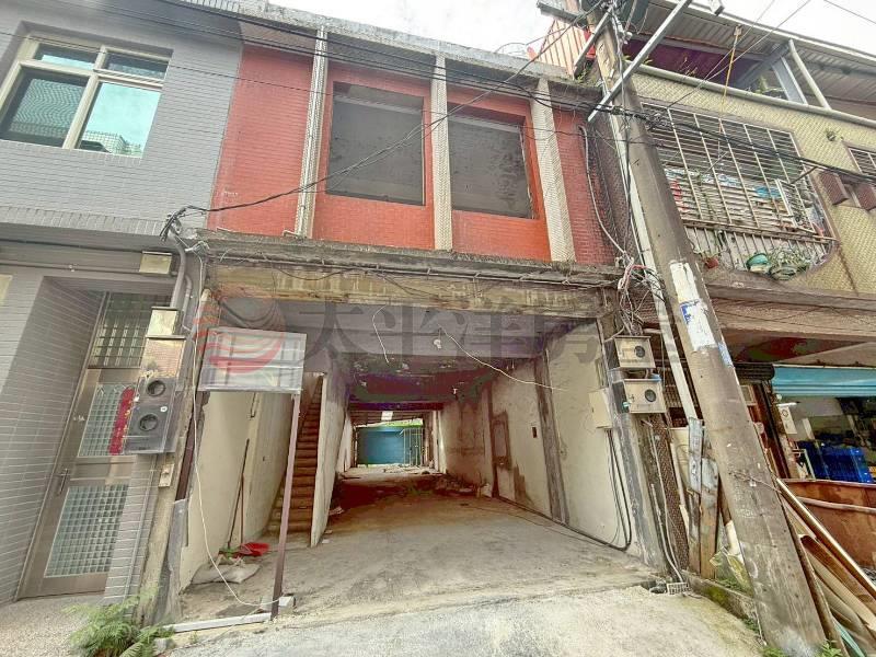 中壢家樂福大地坪透天