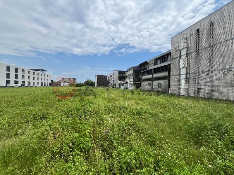 馬賽交流道旁住宅建地