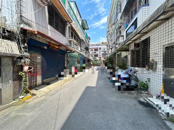 稀有角地33坪送透天