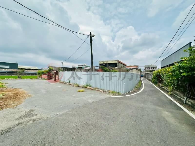 埔鹽彰水路旁美建地
