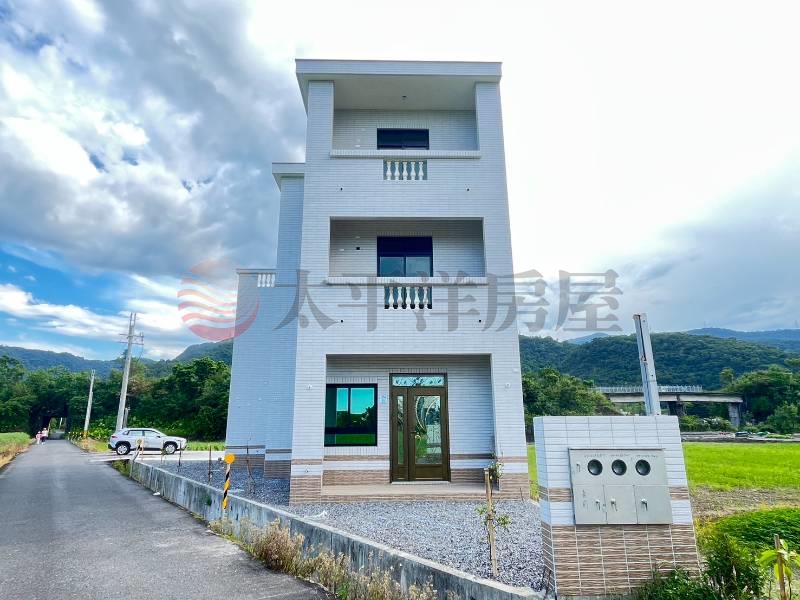 冬山市區華德福旁5套房電梯農舍