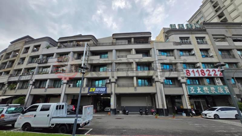 前鎮夢時代雙捷運透天店面