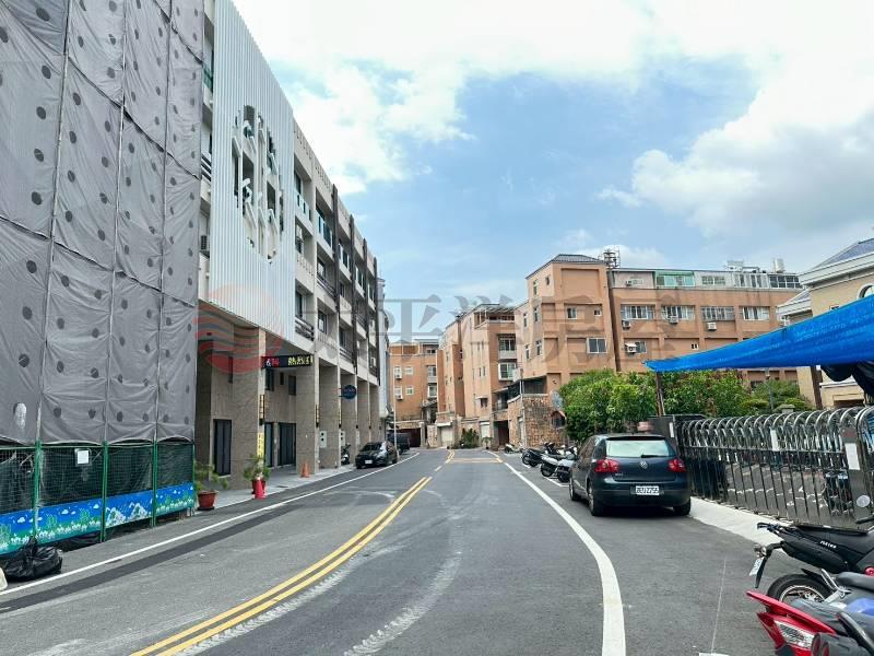 成功東路2+1房平車華廈