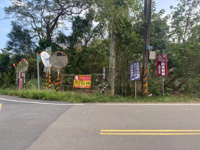 龍潭正路邊農地
