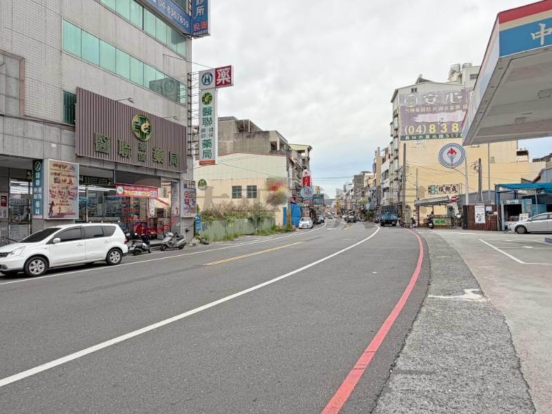 員林國小旁美建地