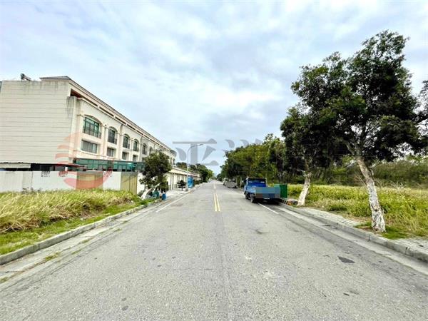 伸股九街大建地