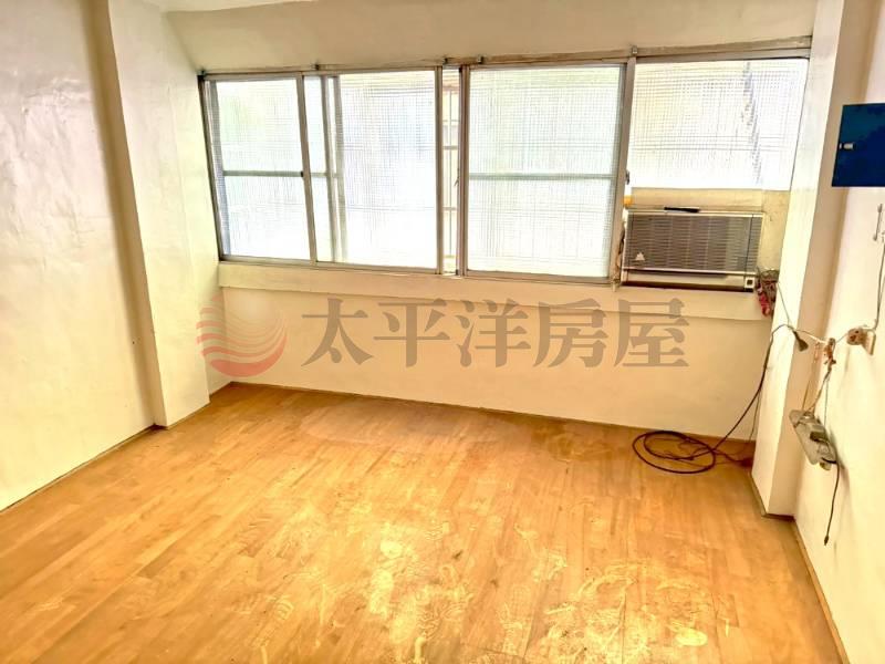 ★火車站旁透天2★