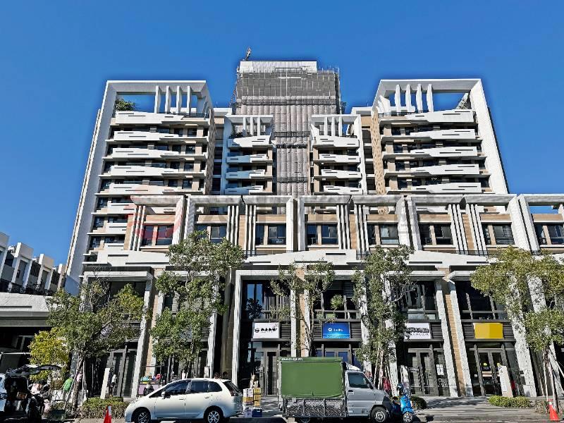 單元十二精銳萌未來全新臨路電梯店墅B1三
