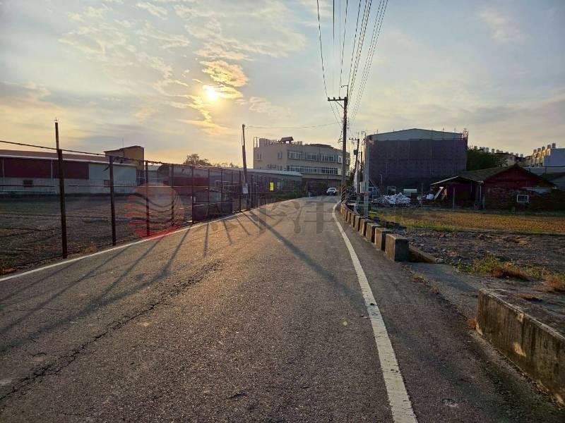 埔心瑤鳳路旁漂亮農地