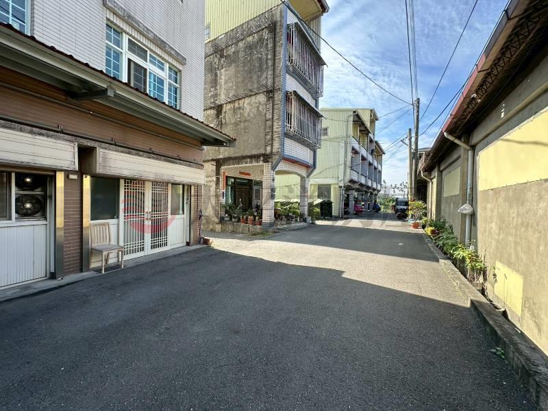 員林員水路方正建地