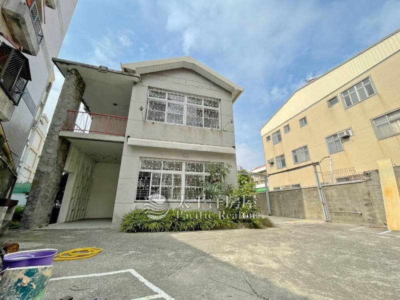 國美館懷舊百坪別墅