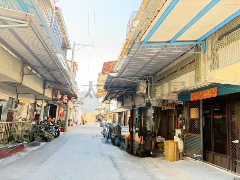 員鹿路旁透天