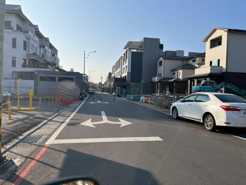 A員林寶爵莊園車庫別墅