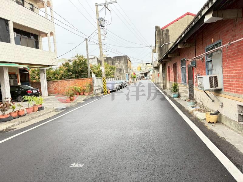 大村擺塘巷旁農地