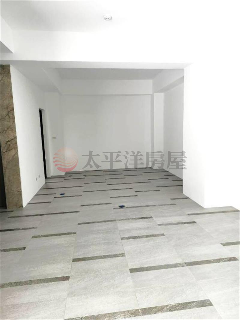 綠山全新電梯透墅(三)