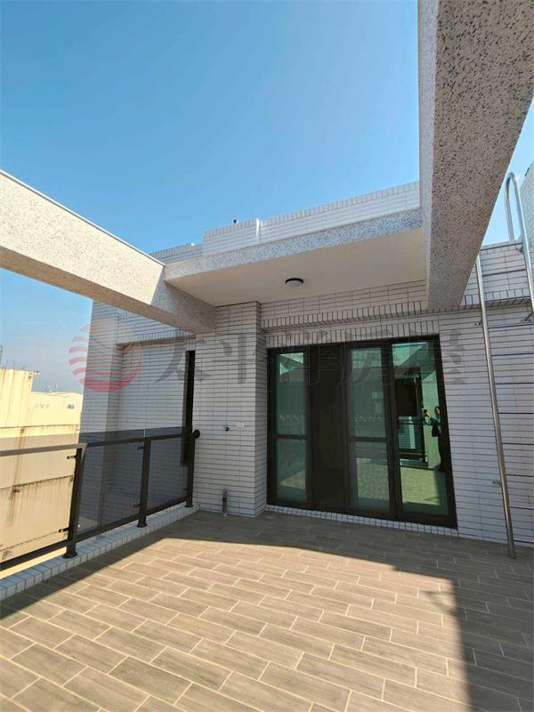 建國路旁電梯全新別墅B