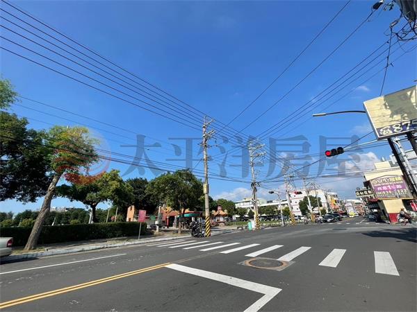 田中黃昏市場旁美建地