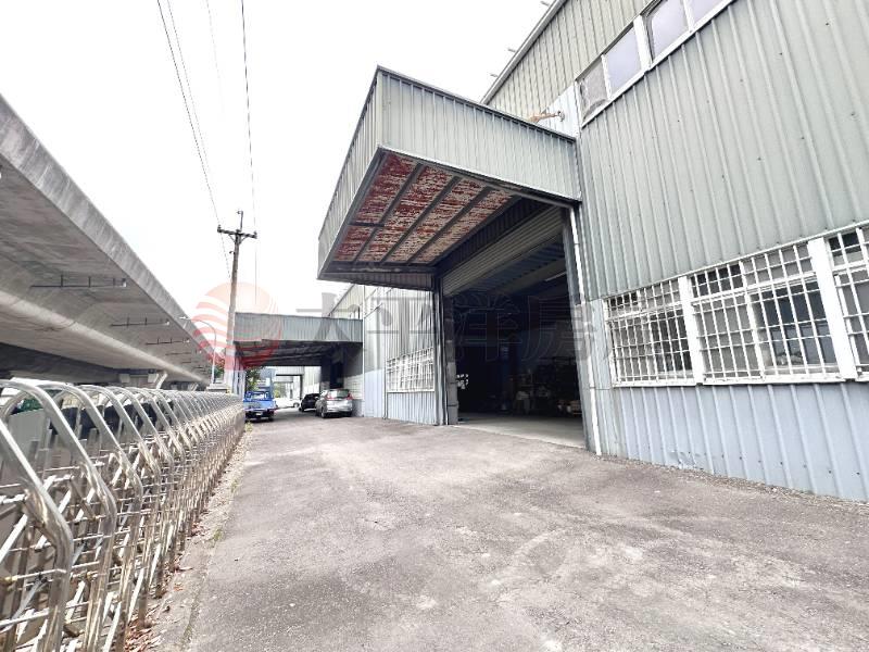 神岡國道旁大地坪鋼構廠房